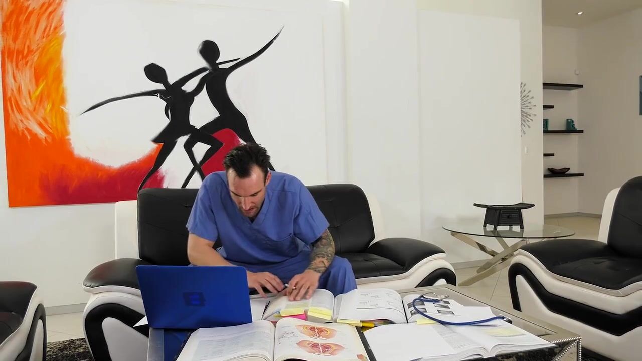 Sister Fucks Doctor Brother Before Surgery