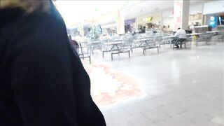 Plump LittleOralAndie sucked in the car and walked around the mall with sperm in her mouth