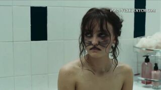 Naked Lily-Rose Depp Nude Tits "Wolf" 2021 / Lily-Rose Depp Nue Seins "Wolf"