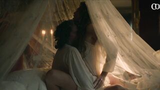 Gaia Weiss Nude Tits and Sex Scenes "Marie Antoinette" S1Ep3 2022 / Gaia Weiss Seins Nus Et Scènes De Sexe