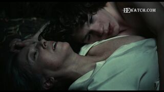 Léa Drucker Nude Tits Sex Scenes Last Summer 2024 / Léa Drucker Nue Seins Scènes De Sexe L'été dernier