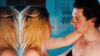 Adèle Exarchopoulos Nude Tits (NipSlip) Sex Scene "Beating Hearts" 2025 / Adèle Exarchopoulos seins nus (NipSlip) Scène de sexe "L'Amour ouf"