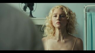 Julia Schlaepfer Nude Tits 1923 S2Ep3 2025