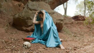 Violeta Rodriquez, Mar Nantas, Yolanda Sey Nude Tits Sex Scenes "La revolución de las musas" 2024 / Violeta Rodríguez, Mar Nantas, Yolanda Sey Desnudas Tetas Escenas de Sexo