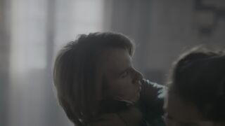 Lyna Khoudri Nude Tits Sex Scene "Carême" S1Ep5 2025 / Lyna Khoudri Nue Seins Scène De Sexe "Carême"