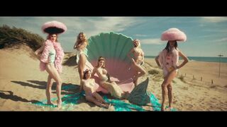 Tesa Lithuania, Lidija Kordic, Denise Capezza, Beatrice Puccilli Nude Tits Sex Scenes "Diva Futura" 2024 / Scene di sesso con tette nude di Tesa Lithuania, Lidija Kordic, Denise Capezza, Beatrice Puccilli