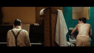Pia LaGrange Nude Tits "Le Choix du Pianiste" 2025 / Pia LaGrange seins nus