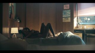 Clara Galle, Najwa Khliwa, Laura Moray, Nira Oshaia Nude Tits Sex Scenes "Olympo" S1 2025 / Clara Galle, Najwa Khliwa, Laura Moray y Nira Oshaia: Escenas de sexo con tetas desnudas