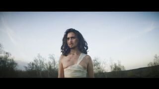 Daphne Patakia, Deborah Lukumuena, Georgina Amoros, Oulaya Amamra, Sabrina Ouazani Nude Tits "Toutes Pour Une" 2024 / Daphné Patakia, Deborah Lukumuena, Georgina Amoros, Oulaya Amamra, Sabrina Ouazani seins nus