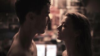 Anna Søgaard Frandsen Nude Tits Sex Scenes "Eternal" 2023 / Anna Søgaard Frandsen Nøgne bryster Sex Scener "For evigt"