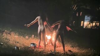 Molly Gordon, Geraldine Viswanathan Nude Tits, Ass, Sex Scene "Oh, Hi!" 2025