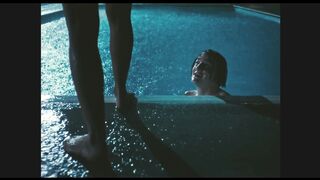 Zabou Breitman, Billie Blain Nude Tits "Cassandre" 2024 / Zabou Breitman, Billie Blain Seins Nus