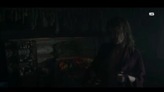 Yuliya Podozyorova Nude Tits (NipSlip) "Khutor" S1Ep9 / Юлия Подозерова голые сиськи "Хутор" Серия 9