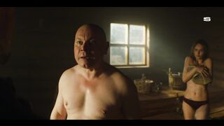 Yuliya Podozyorova Nude Tits (NipSlip) "Khutor" S1Ep9 / Юлия Подозерова голые сиськи "Хутор" Серия 9