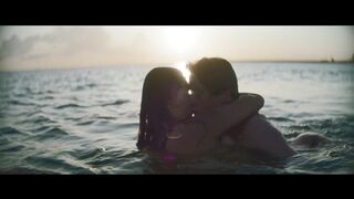 Nora Rios Nude Tits Sex Scene "An Honest Life" 2025 / Nora Rios Nakna Bröst Sexscen "Ett ärligt liv" 2025