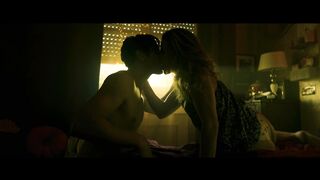Anna Favella, Kery Sankoh, Julia Lara Nude Tits Sex Scenes "Memento Mori" S3 2025 / Scene di sesso con tette nude di Anna Favella, Kery Sankoh, Julia Lara