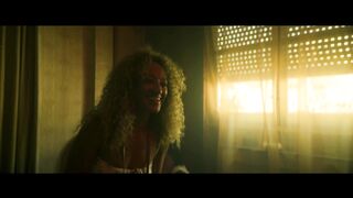 Anna Favella, Kery Sankoh, Julia Lara Nude Tits Sex Scenes "Memento Mori" S3 2025 / Scene di sesso con tette nude di Anna Favella, Kery Sankoh, Julia Lara