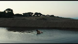 Daphné Patakia Nude Tits Sex Scene "Our Wildest Days" 2025 / Daphné Patakia nue, seins nus, scène de sexe