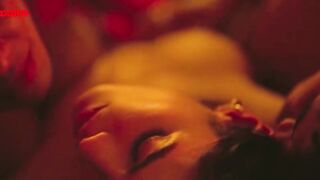 Julia Dalavia, Julianna Gerais Nude Tits Sex Scene "Dias Perfeitos" 2025 S1 / Julia Dalavia, Julianna Gerais Cena de Sexo com Peitos Nus