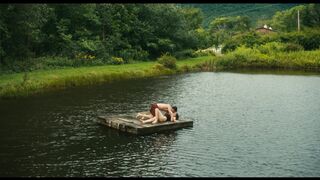 Molly Gordon, Geraldine Viswanathan Nude Tits, Ass, Sex Scenes "Oh, Hi!" 2025