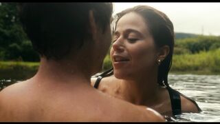 Molly Gordon, Geraldine Viswanathan Nude Tits, Ass, Sex Scenes "Oh, Hi!" 2025