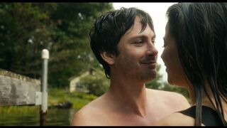 Molly Gordon, Geraldine Viswanathan Nude Tits, Ass, Sex Scenes "Oh, Hi!" 2025