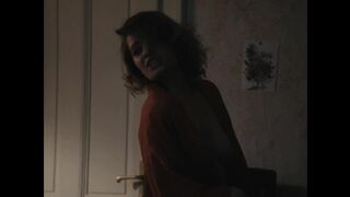 Mélanie Thierry Nude Tits "Mariana's Room" 2025 / Mélanie Thierry Seins Nus "La Chambre De Mariana"