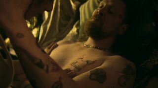Sallie Harmsen Nude Tits Sex Scene "Suga" S1Ep1 2025 / Sallie Harmsen Naakte Tieten Seksscène