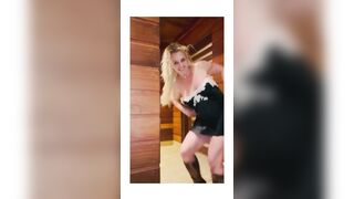 Britney Spears Nude Tits (NipSlip) September 2025