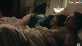 Laura Sepul Nude Tits Sex Scene "La Vallée Fracturée" S1Ep4 2025 / Laura Sepul Nue Seins Scène De Sexe