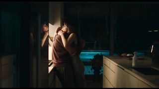 Dakota Johnson, Adria Arjona Nude, Sex Scenes "Splitsville" 2025