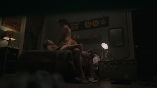Zoë Kravitz Nude Tits Sex Scenes "Caught Stealing" 2025 4K