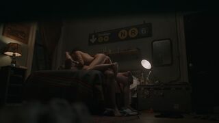Zoë Kravitz Nude Tits Sex Scenes "Caught Stealing" 2025 4K