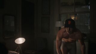 Zoë Kravitz Nude Tits Sex Scenes "Caught Stealing" 2025 4K