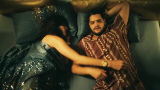 Jella Haase, Narges Rashidi, Jule Boewe Nude Tits "#Schwarze Schafe" 2025 / Jella Haase, Narges Rashidi, Jule Boewe Nackte Titten