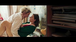 Hanna Koczewska, Renata Dancewicz Nude Tits Sex Scenes "Wrooklyn Zoo" 2025 / Hanna Koczewska, Renata Dancewicz Sceny seksu z nagimi cyckami