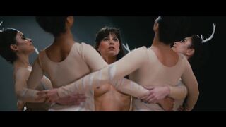 Alice Dufour Nude Tits "Montmartre" S1Ep6 2025 / Alice Dufour Seins nus