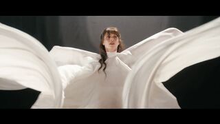 Alice Dufour Nude Tits "Montmartre" S1Ep6 2025 / Alice Dufour Seins nus