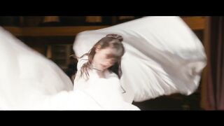 Alice Dufour Nude Tits "Montmartre" S1Ep6 2025 / Alice Dufour Seins nus