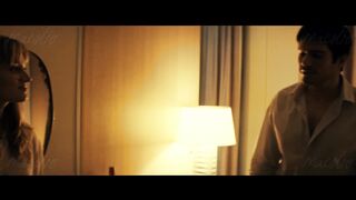 Nadia Tereszkiewicz Nude Tits Sex Scene "Two Pianos" 2025 / Nadia Tereszkiewicz, seins nus, scène de sexe « Deux pianos »