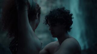 Leticia Vieira Nude Tits Sex Scene "Vermelho Sangue" S1Ep8 (2025) / Letícia Vieira Nua Seios Cena de Sexo