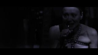 Anna Eriksson Fully Nude "W" 2025 / Anna Eriksson Täysin Alaston