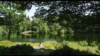 Liv Henneguier, Clara Bretheau Nude Tits "Dammen" 2025 / Liv Henneguier, Clara Bretheau seins nus