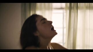 Rachel Sennott, Odessa A'zion Nude Tits, Sex And Sexy Scenes "I Love LA" S1Ep1 2025