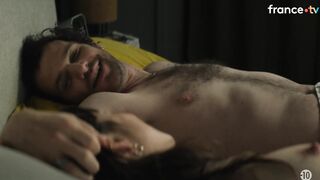 Stéphanie Palies Nude Tits Sex Scene "Des Vivants" S1Ep4 2025 / Stéphanie Palies seins nus scène de sexe