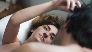 Julieta Zylberberg Nude Tits "Un Pájaro Azul" 2023 / Julieta Zylberberg Tetas desnudas