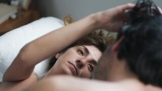 Julieta Zylberberg Nude Tits "Un Pájaro Azul" 2023 / Julieta Zylberberg Tetas desnudas