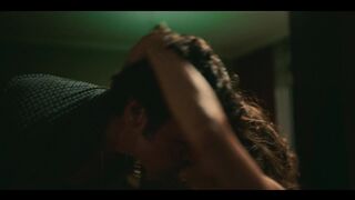 Renata Gaspar, Marjorie Estiano, etc. Nude Tits Sex Scenes "Ângela Diniz: Murdered and Convicted" S1 2025 / Renata Gaspar, Marjorie Estiano, etc. Cenas de sexo com seios nus