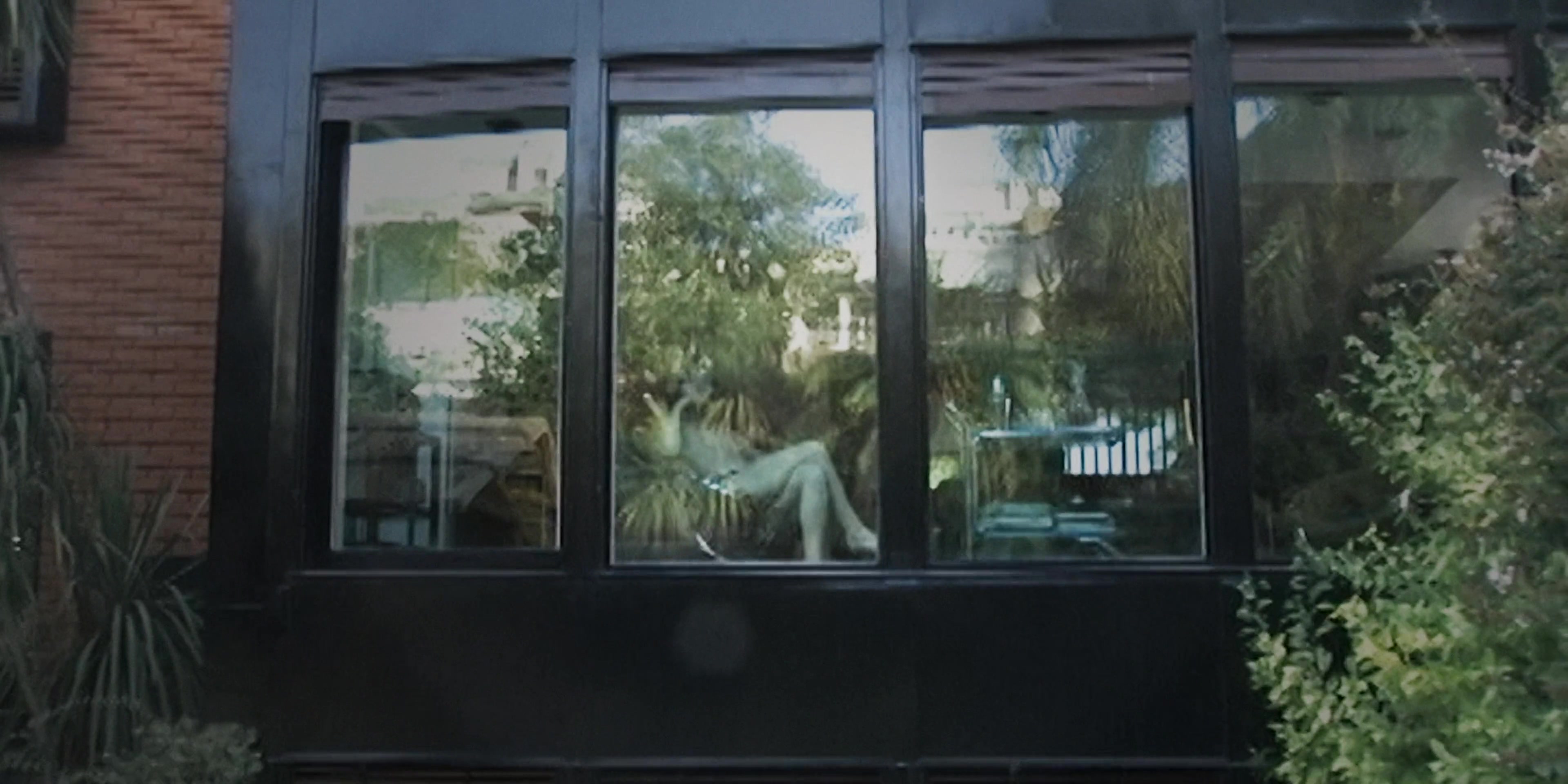 Mathilde Ollivier Nude Tits "The Wailing" 2024 / Mathilde Ollivier Desnuda Tetas "El llanto"