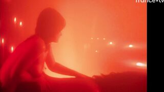 Epona Guillaume Nude Tits Sex Scenes "Rouge" 2025 / Epona Guillaume nue seins scènes de sexe